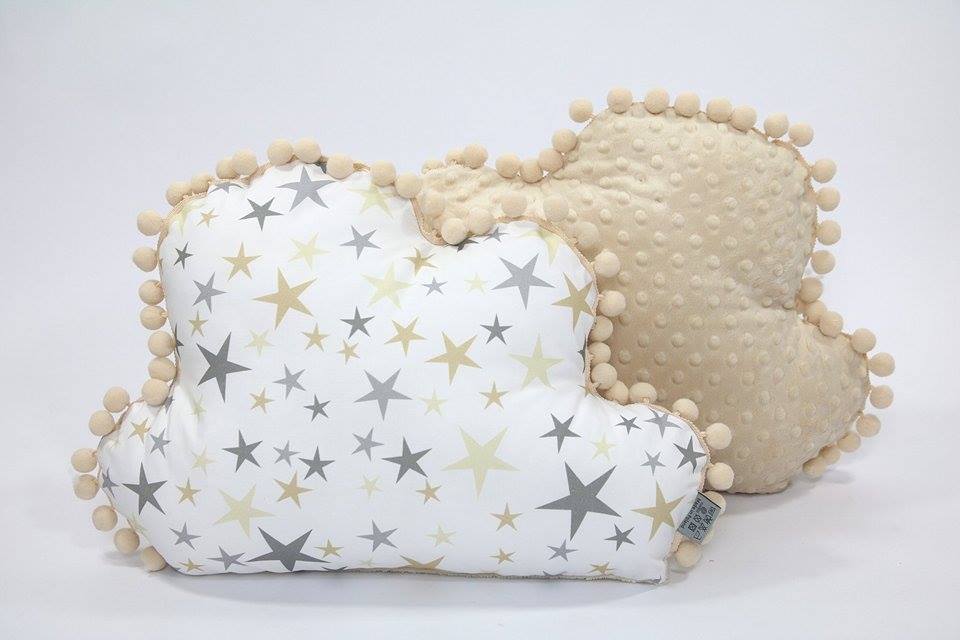 Baby's Paradijs | 22291780 1916488155031453 384226486 n Decoratie kussen minky wolkje Golden Dust