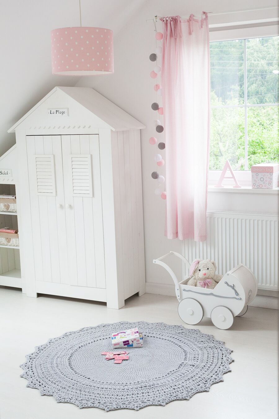 Baby's Paradijs | Lampa wisząca Lovely Dots Pink 2 preview 1 Hanglamp Lovely Dots Pink - Afbeelding 2