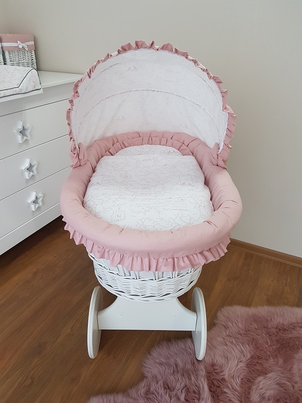 Baby's Paradijs | 20180519 190524 Baby Wiegje – Rotan Wit met Powder Pink - Afbeelding 3