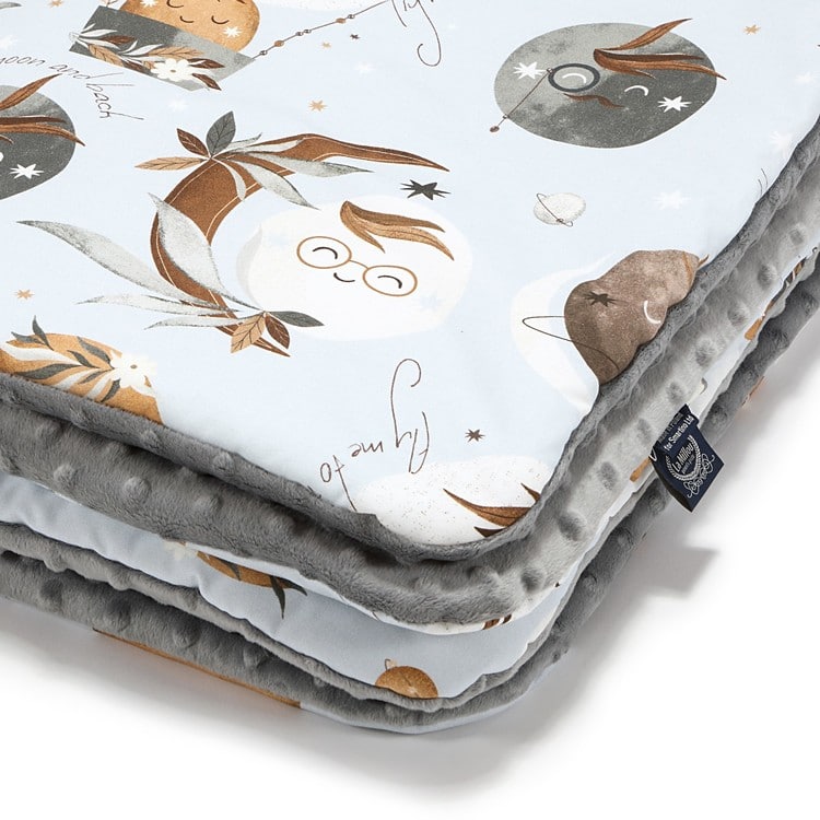 MEDIUM BLANKET - BY WHATANNAWEARS – FLY ME TO THE MOON SKY - GREY - Afbeelding 2