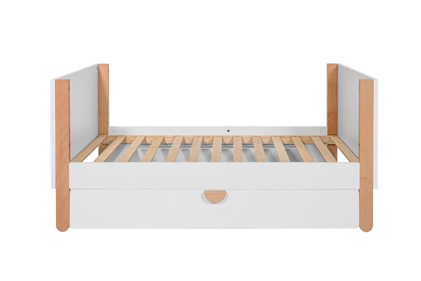 Baby's Paradijs | 28673e0d379bab9084761525e85ea7e6 1 Babykamer Ratata ( ledikant 60 x120 cm met de lade, commode met bladvergroter , boekenkast, 2-deurskast ) - Afbeelding 24