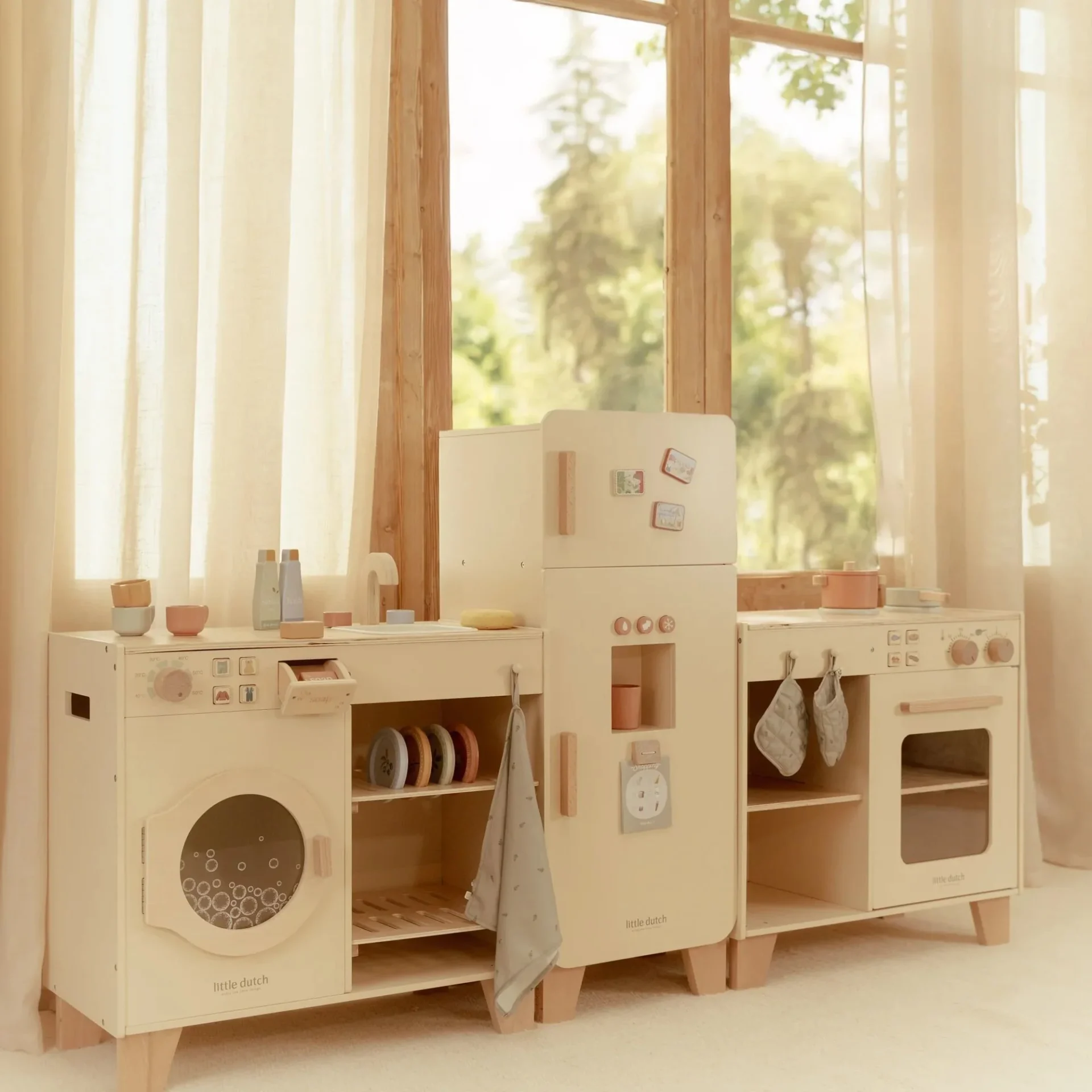 Baby's Paradijs | 0031371 houten koelkast met ijsblokjesmaker en ingredienten 1 Houten wasmachine – Essentials - Limited edition Price - Afbeelding 8