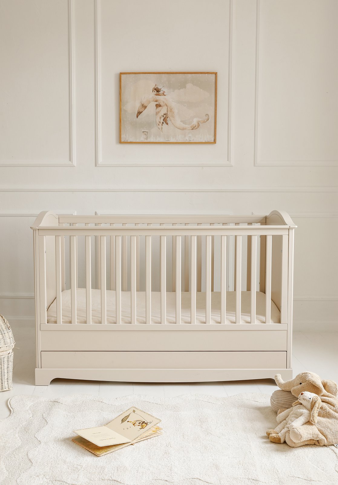 Baby's Paradijs | Royal latte cot bed 70 2 Babykamer Royal Latte Beige ( doorgroeibed 70x 140 cm+ commode+ kast) - Afbeelding 3