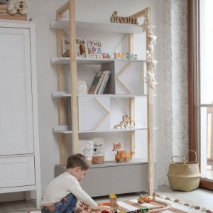Pinette_bookcase_lifestyle_06