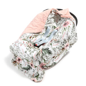 kocyk_do_fotelika_samochodowego_la_millou_velvet_powder_pink_wild_blossom_(1)