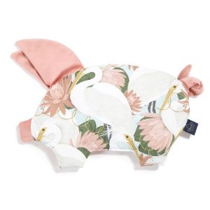 podusia_sleepy_pig_la_millou_velvet_papaya_heron_in_a_pink_lotus